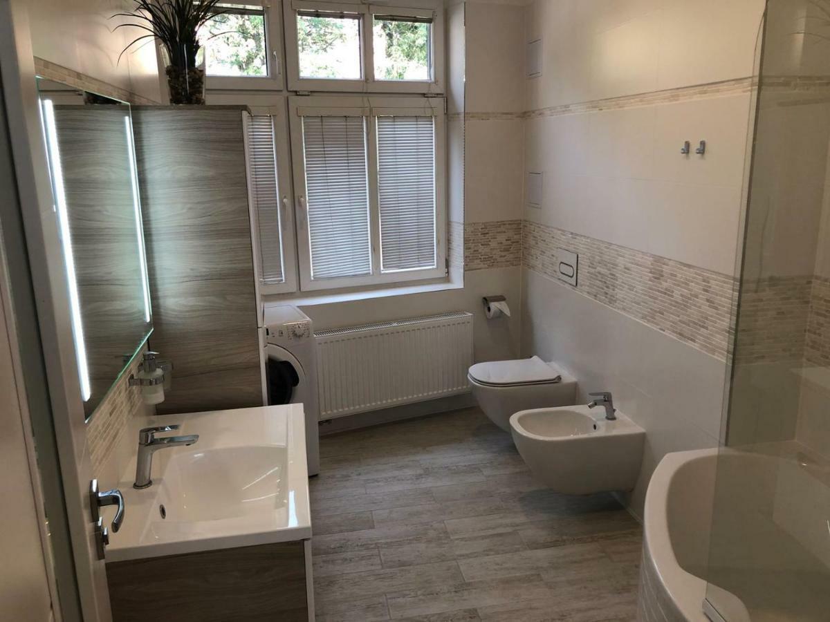 Luxusni Apartman Primo V Centru U Hotelu Thermal 카를로비바리 외부 사진